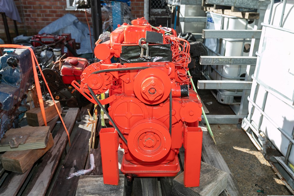 <B>PERKINS 6354 6 Cylinder Diesel Engine</B>