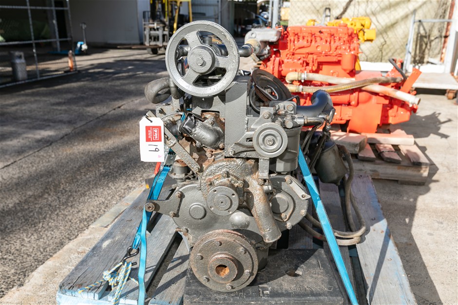 <B>Perkins/Mazda 4-236 4 Cylinder Marine Motor</B>
