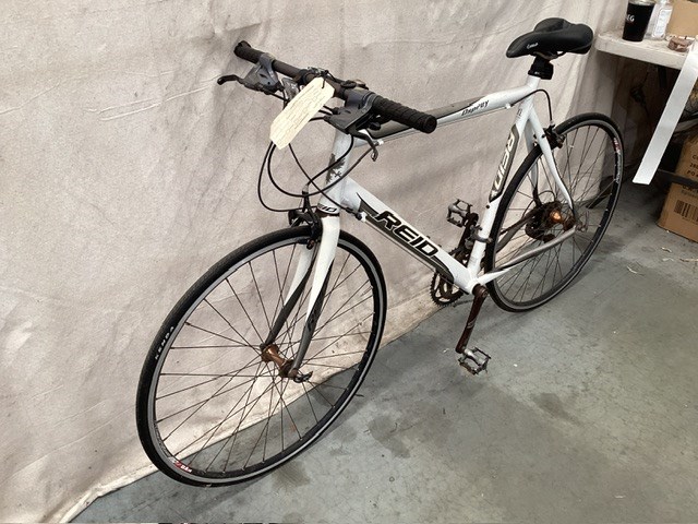 <p>Reid Road Bike </p>