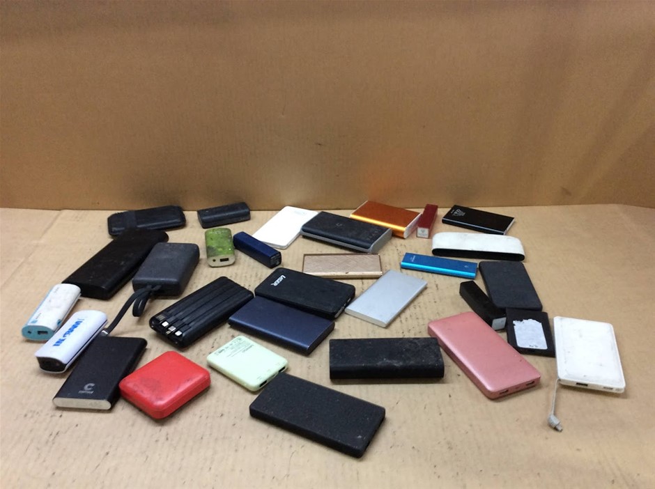 Mixed Brand Power Banks And Portable Chargers