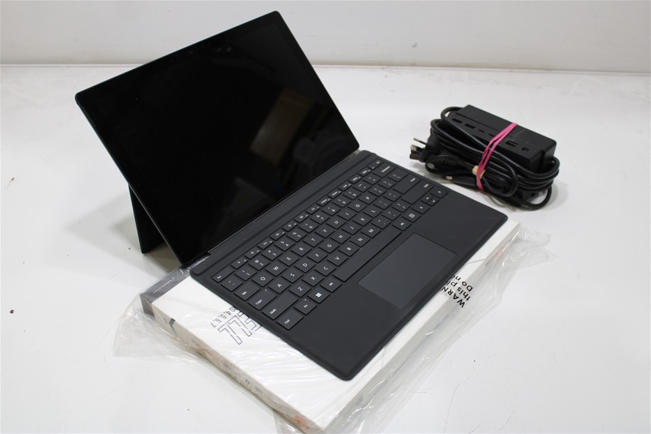MICROSOFT SURFACE PRO 7+ 1960
