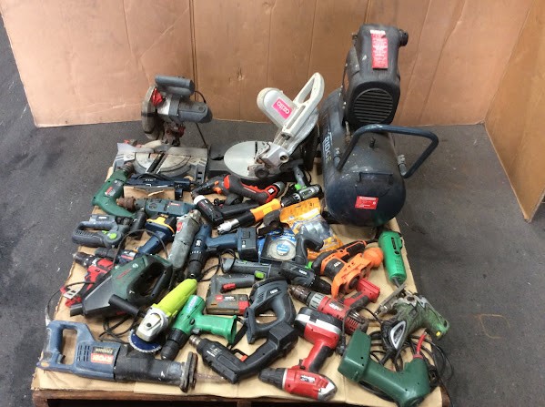 Bosch/Ryobi/Ozito Mixed Brand and Model Electric Drill/Power Tools