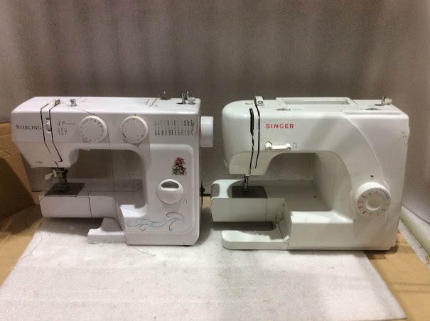 Singer 1507&Stirling MD 17329 Sewing Machines (Lot of 2)