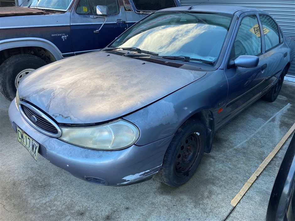 1998 Ford Mondeo Sedan