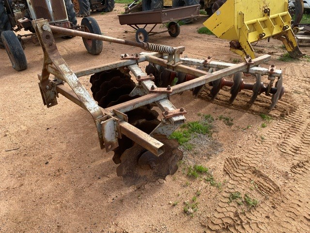<p>Gibbons-Rawling Disc Plough Tractor Attachment </p>