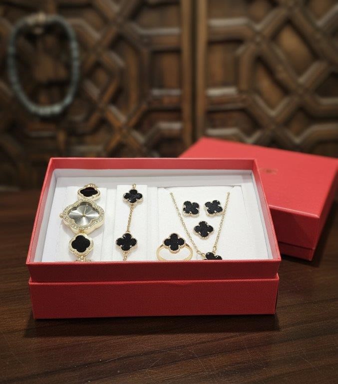 6-Piece Jewellery Set white Stones(Gift Box)-in 18k Yellow Gold Plated