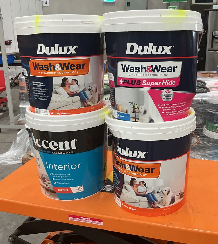 4 x Assorted 15Lt Tubs of Paint