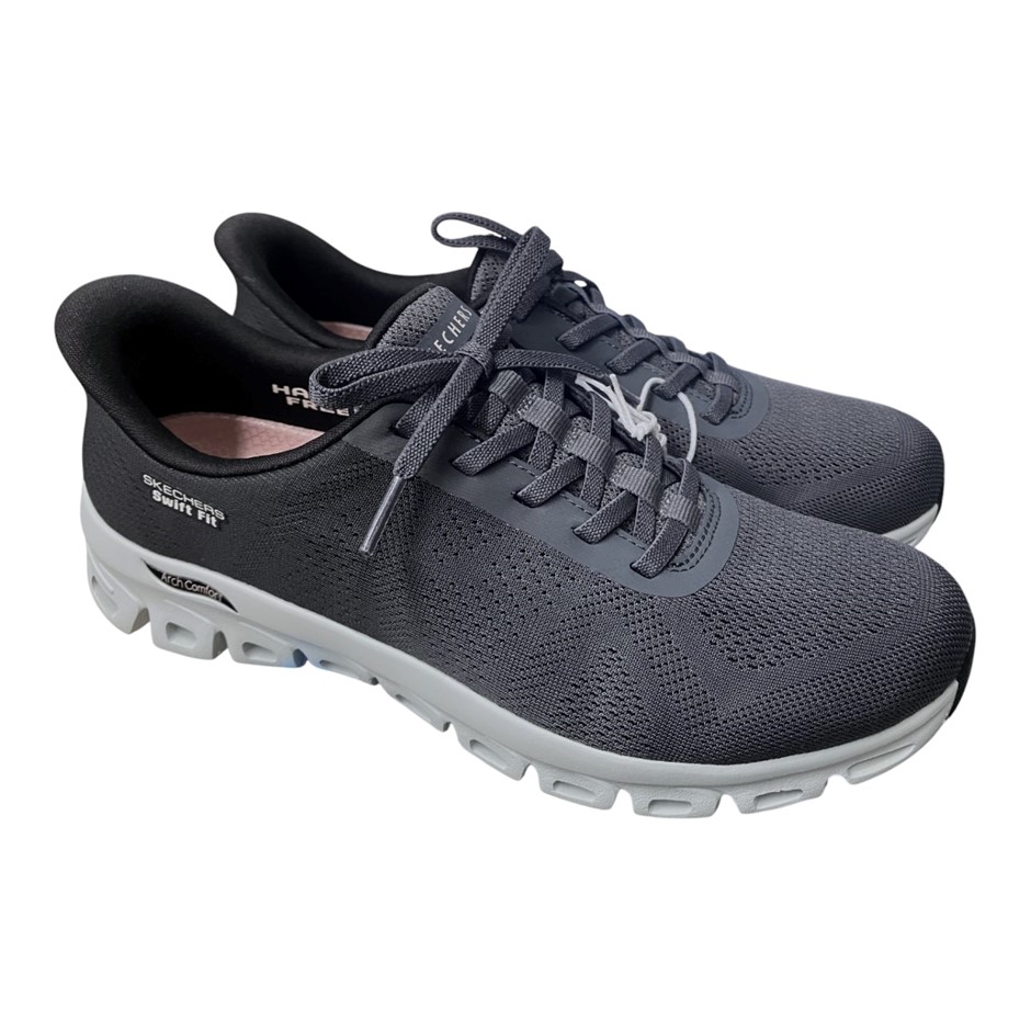 SKECHERS Women's Glide Step Shoes, Size US 8.5, Black, 179276.
