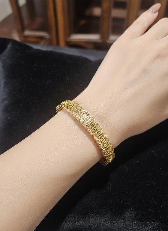 22KGold-filled/ITALY Yellow Gold Filled bangle -(stamped 22KGold-filled