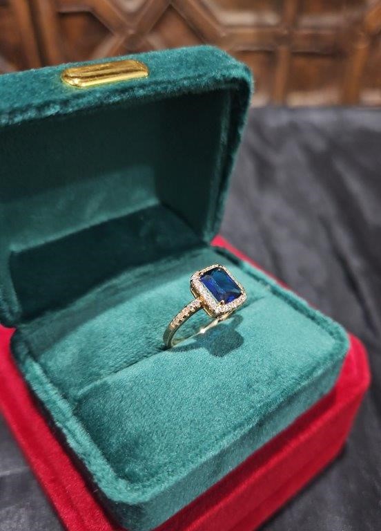 18K/Italy 2.5ct Blue Emerald Cut  Yellow Gold Filled Ring(stamped)-8US