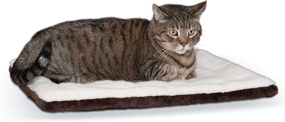 K&H Pet Products Self-Warming Pet Pad Oatmeal/Chocolate, 21 X 17 Inches.