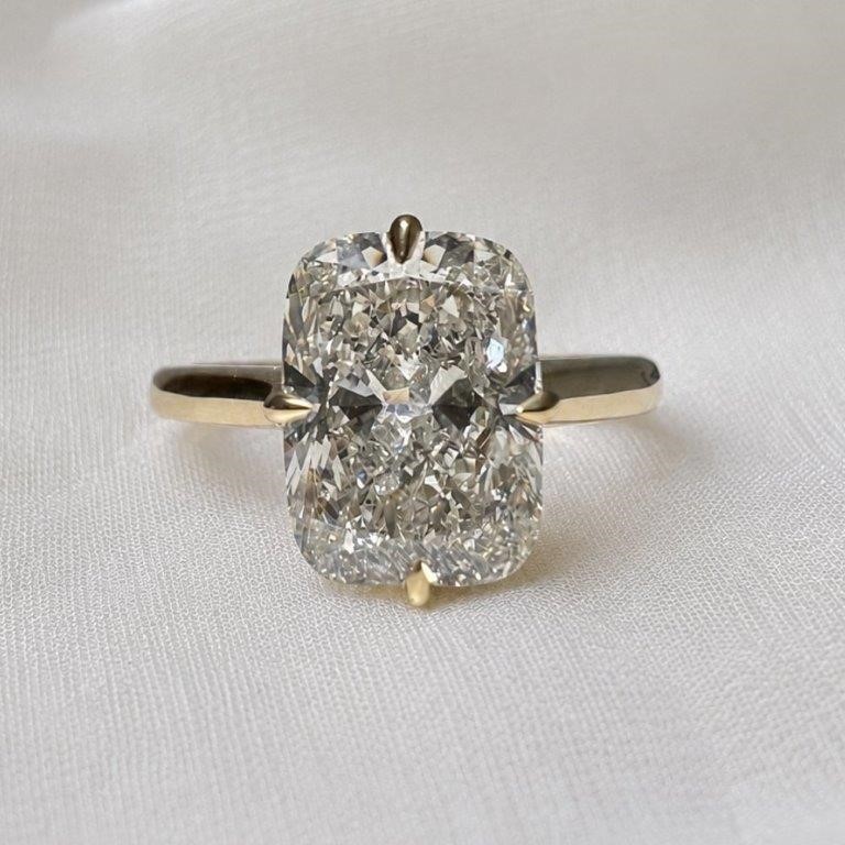 3.13ct IGI Certified Elongated Cushion Cut Lab Grown Diamond Gold Ring