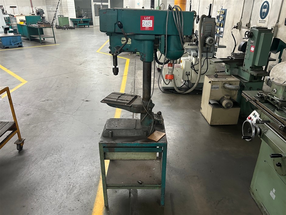Servian Pedestal Drill Press
