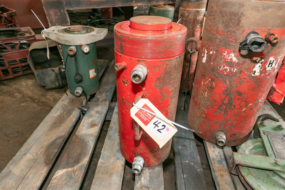 Double Acting Hydraulic Ram