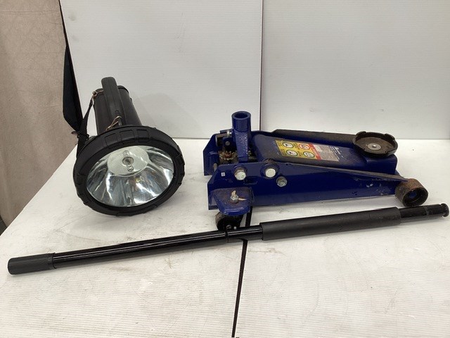 Mechpro 2000Kg Jack And Black Torch