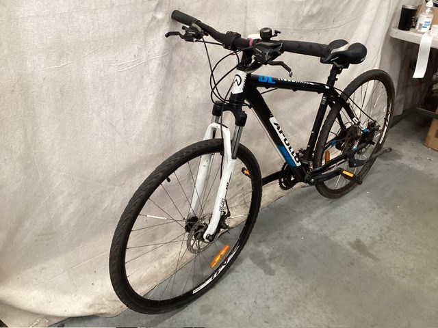<p>Apollo Mountain Bike </p>