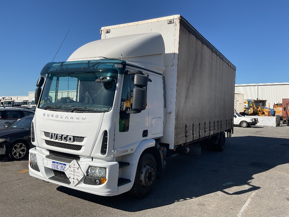 <p>2010 IVECO Euro Cargo 6x4 Truck</p>