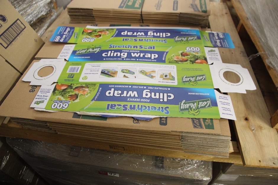 <p>Cast Away Handy Wrap Product Packaging Boxes</p>