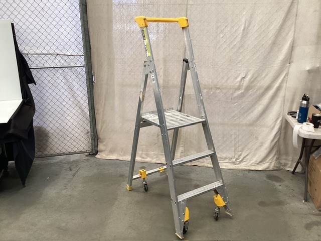 Bailey 3 Step Platform Ladder