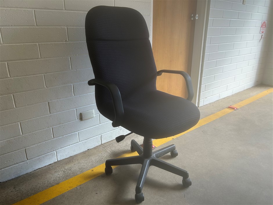 Used Conference/office chair with caster wheels