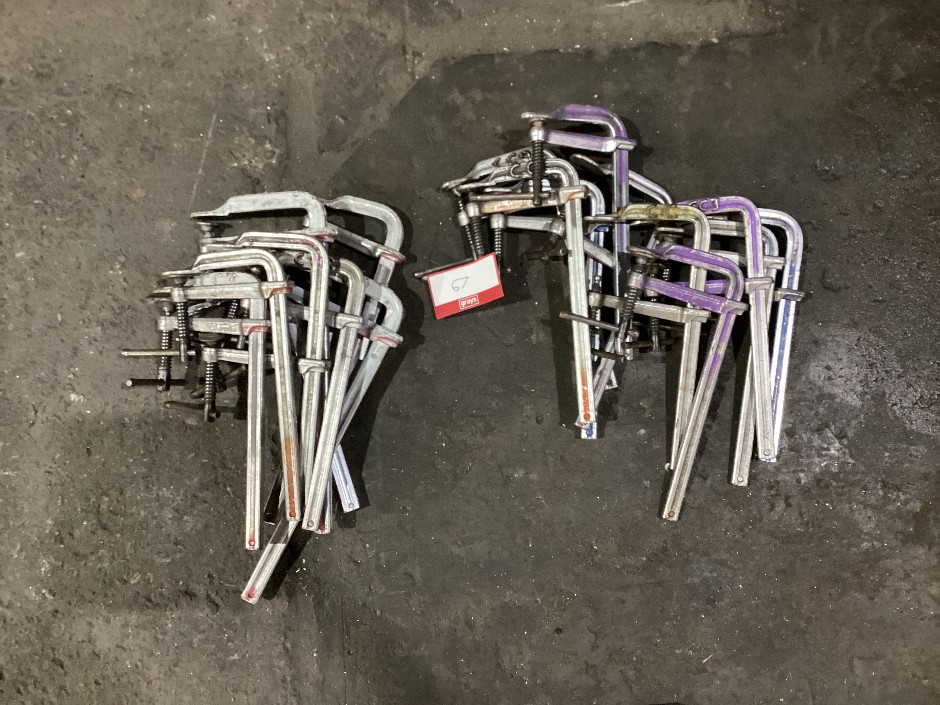 <p>20 Approx Assorted F-Clamps</p>
