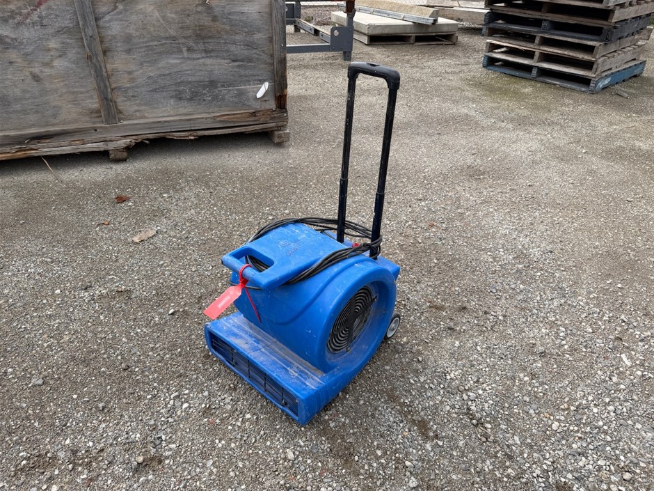 <p>3 Speed Carpet Dryer</p>