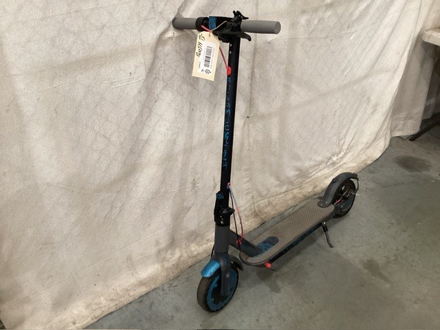 <p>Black/Grey Electric E-Scooter </p>
