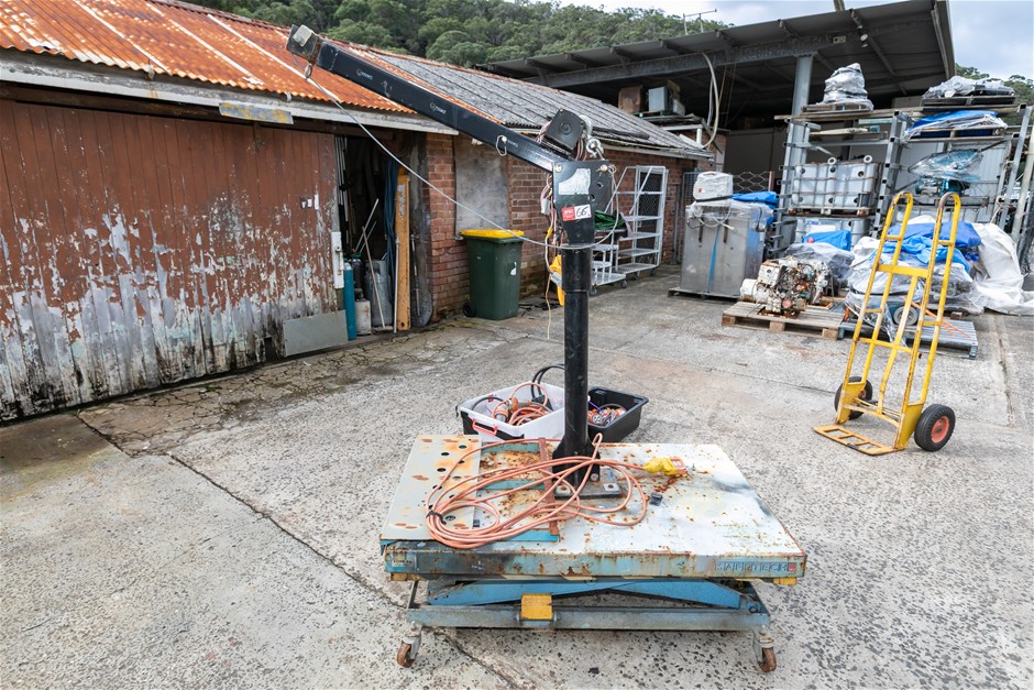 Safetech Electric Mobile Lift Platform with Cable Jib Hoist