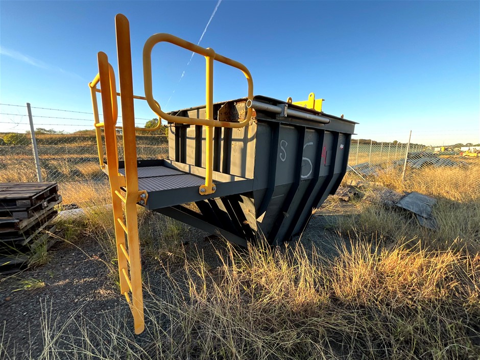 Hopper Bin with Ladder and Platform