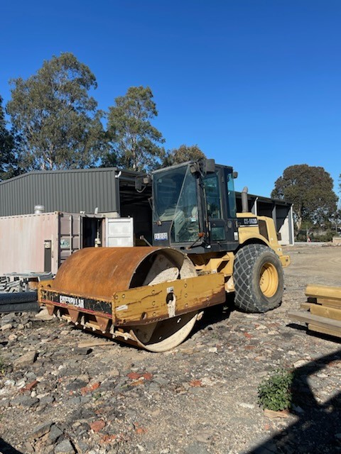 2008 CAT CS-563D Roller Smooth Drum
