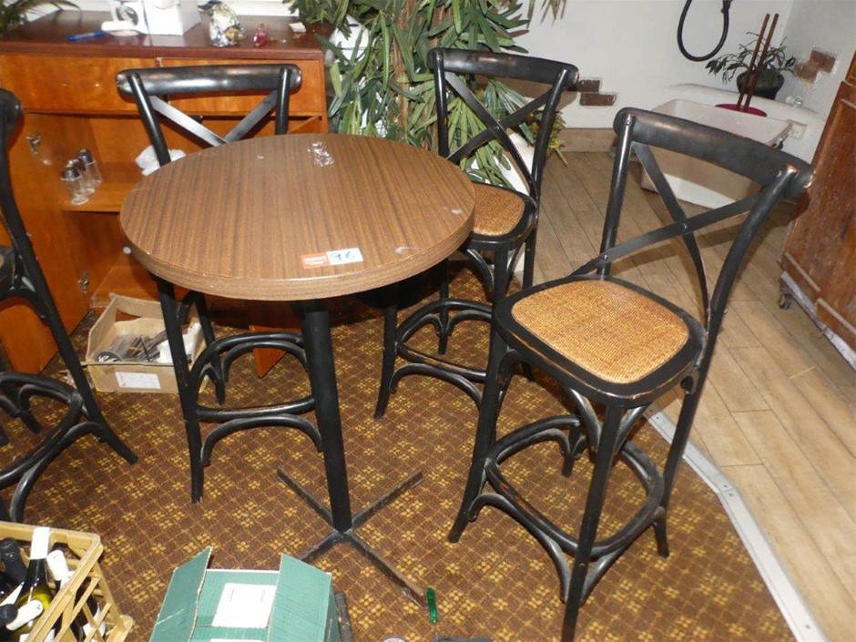 <B>Café Table (Round)</B>