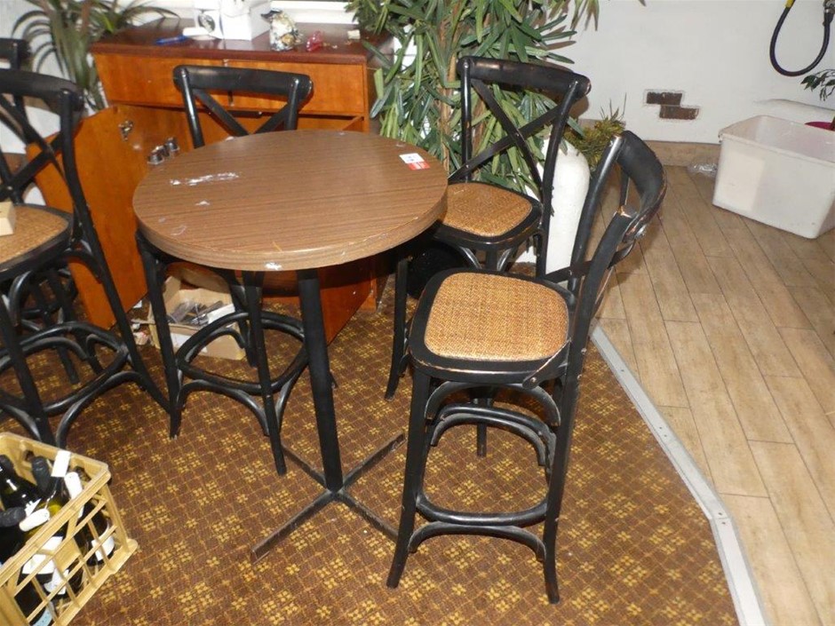 <B>Café Table (Round)</B>