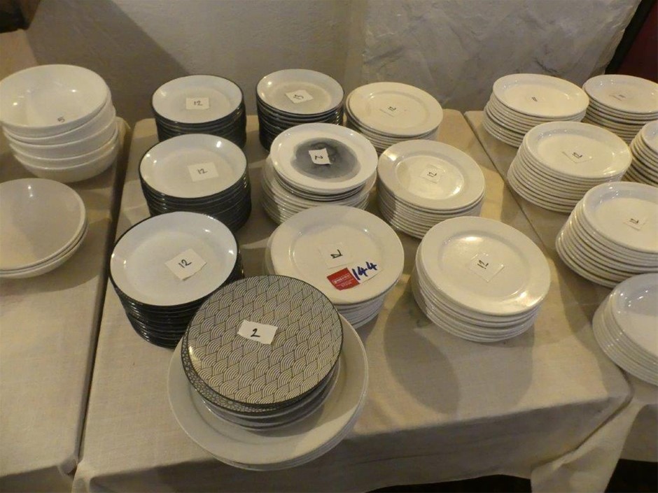 <B>Dining Ware</B>