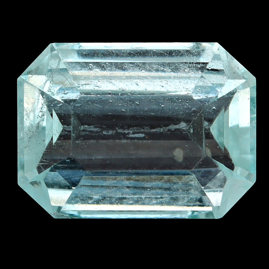 1.62 Carats Green Beryl Emerald