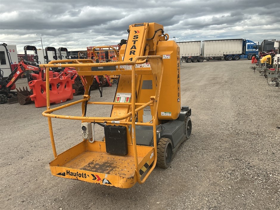 2016 Haulotte Star 10 Vertical Man Lift