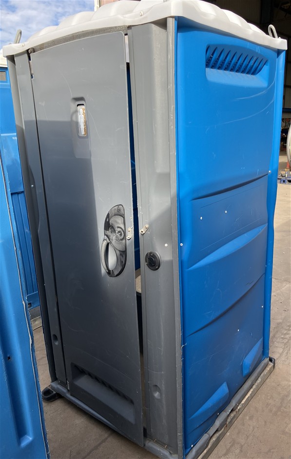 Portable Toilet - Fresh Water Flush - Glendenning