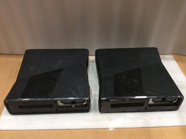 Microsoft Xbox 360 S 1439 Console (Lot of 2)