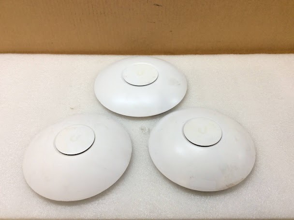 Ubiquiti UniFi UAP-AC-PRO&UAP-AC-LR Wireless Access Point (Lot of 3)