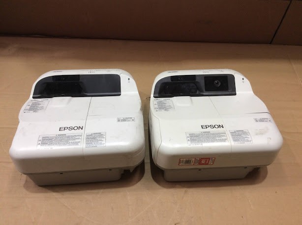Epson EB-585Wi&EB-585W 3LCD Projectors (Lot of 2)