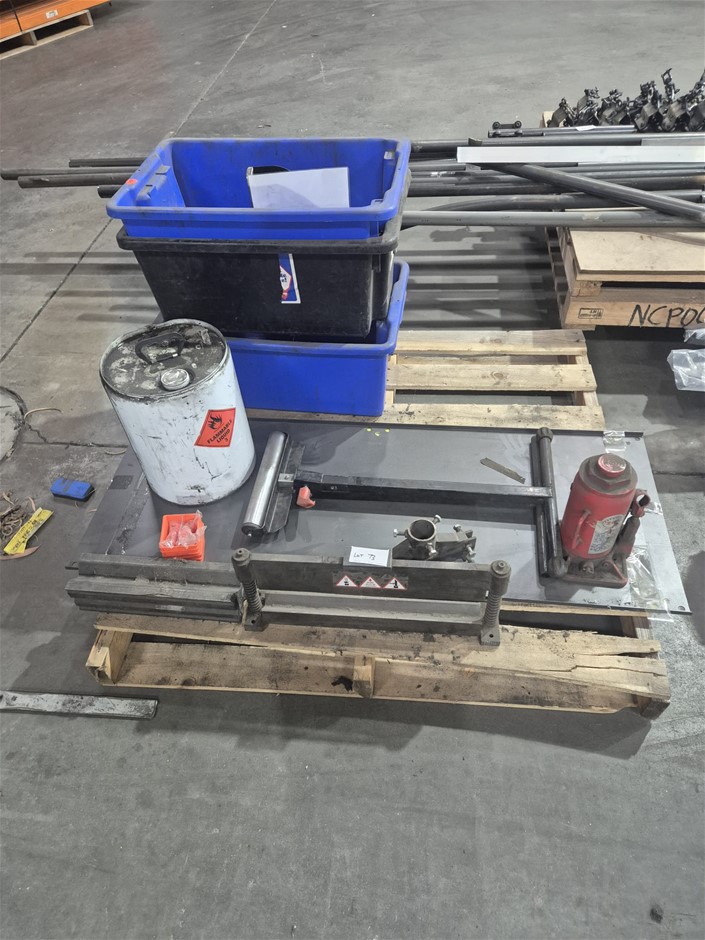 1 Pallet of Vee Block and Hydraulic Parts
