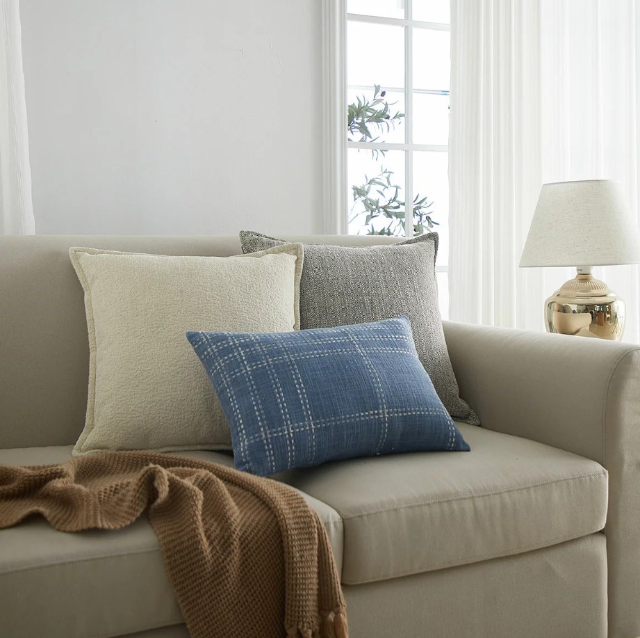 SOFA SCAPE Decorative Pillows 3-Piece, Daylene.