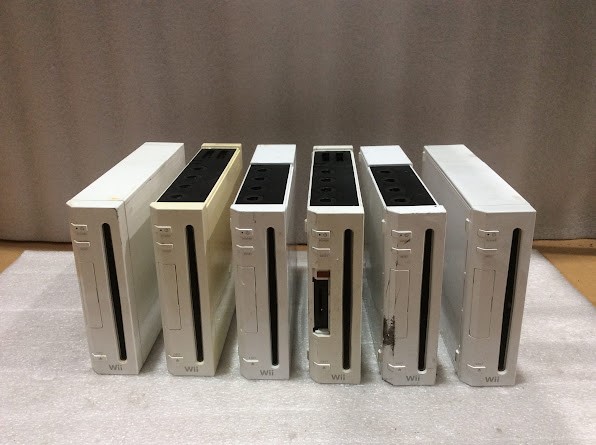 Nintendo Wii RVL-001 Consoles (Lot of 6)
