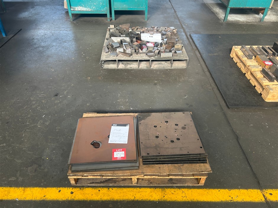 2x Assorted Pallet of P20 Steel Pieces & Mild Steel Plates