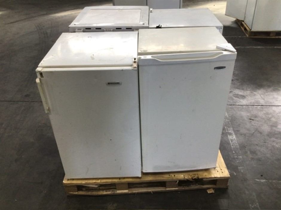 Assorted Bar Fridges x 4