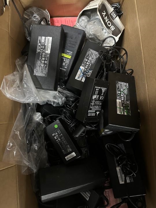 CLOSING DOWN SALE: Box of laptop chargers