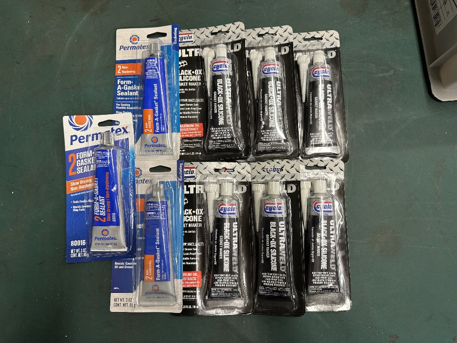 Tub of Transmission Gasket Silicone - Permatex & Cyclo Brand