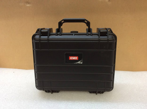 GME TX677 UHF CB Handheld Radio with BCV010 USB Chargers Pack