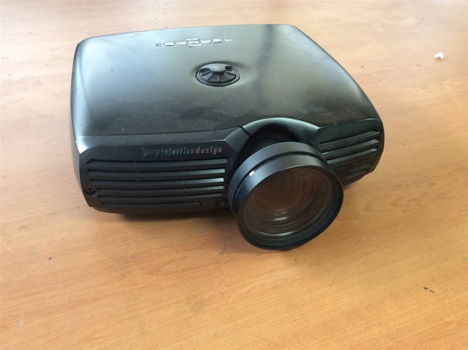 Projection design F22 1080 Ultra Wide Graphics Projector