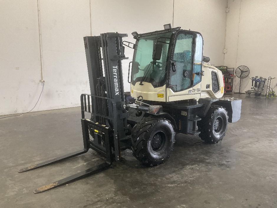2025 Terramax ZY-35A Rough Terrain Forklift - Unused