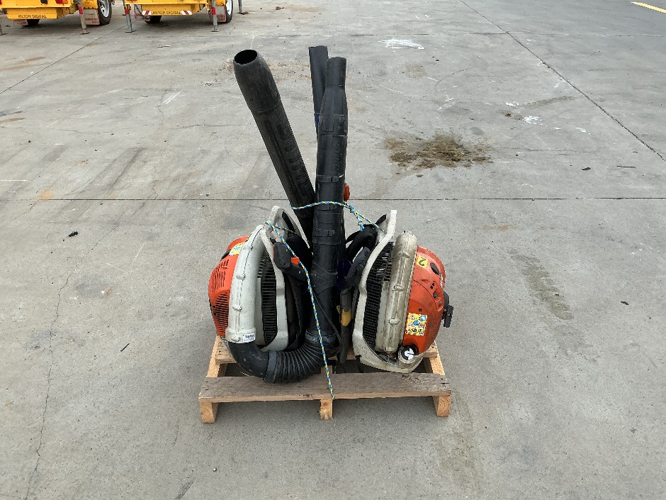 1x pallet leaf blowers, 2x Stihl Blowers & 1x Gmc Blower